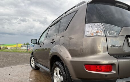 Mitsubishi Outlander III рестайлинг 3, 2011 год, 1 350 000 рублей, 7 фотография