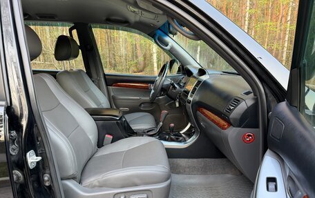 Toyota Land Cruiser Prado 120 рестайлинг, 2007 год, 1 950 000 рублей, 27 фотография