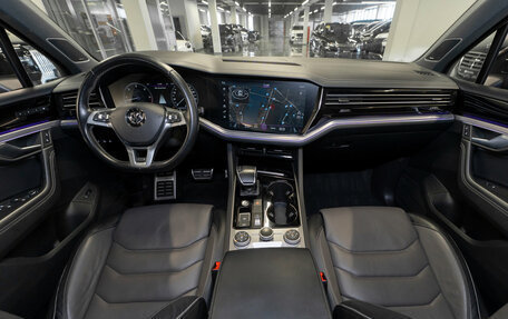 Volkswagen Touareg III, 2018 год, 5 120 000 рублей, 8 фотография