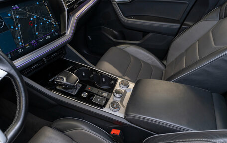 Volkswagen Touareg III, 2018 год, 5 120 000 рублей, 20 фотография