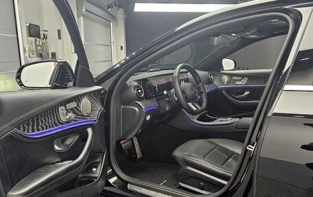 Mercedes-Benz E-Класс, 2022 год, 4 470 000 рублей, 8 фотография