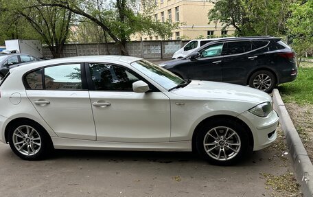 BMW 1 серия, 2009 год, 860 000 рублей, 3 фотография