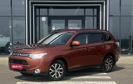 Mitsubishi Outlander III рестайлинг 3, 2012 год, 1 289 000 рублей, 1 фотография