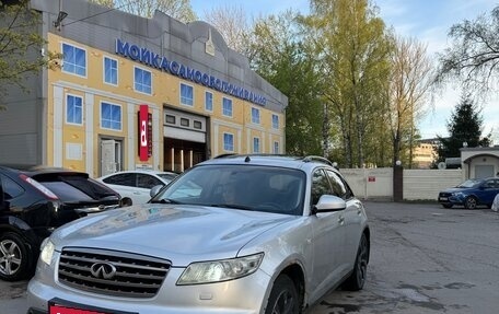 Infiniti FX I, 2007 год, 850 000 рублей, 3 фотография