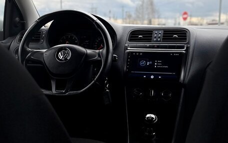 Volkswagen Polo VI (EU Market), 2018 год, 959 000 рублей, 31 фотография