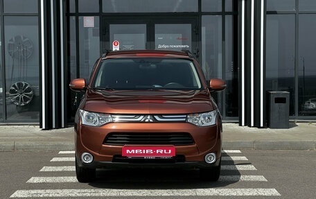 Mitsubishi Outlander III рестайлинг 3, 2012 год, 1 289 000 рублей, 2 фотография
