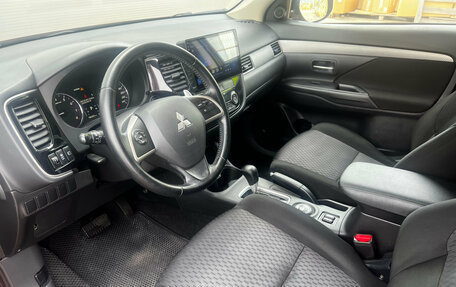Mitsubishi Outlander III рестайлинг 3, 2012 год, 1 289 000 рублей, 7 фотография