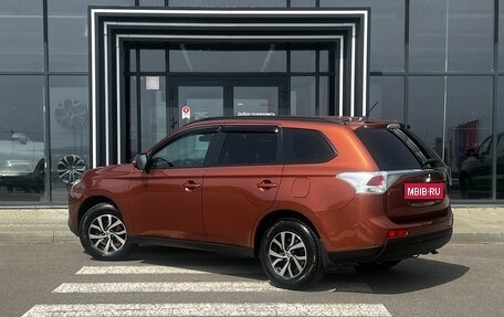 Mitsubishi Outlander III рестайлинг 3, 2012 год, 1 289 000 рублей, 6 фотография