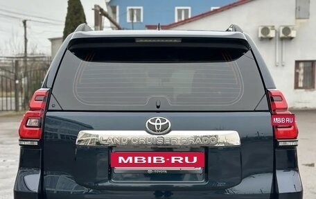 Toyota Land Cruiser Prado 150 рестайлинг 2, 2020 год, 5 500 000 рублей, 3 фотография