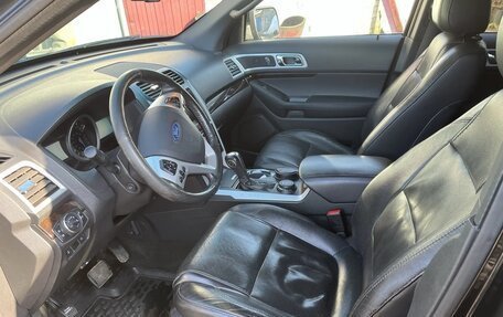 Ford Explorer VI, 2015 год, 1 850 000 рублей, 6 фотография