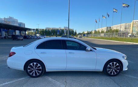 Mercedes-Benz E-Класс, 2017 год, 4 500 000 рублей, 5 фотография