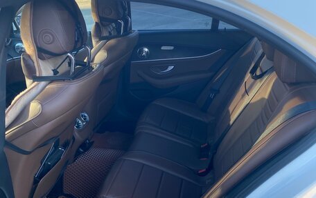 Mercedes-Benz E-Класс, 2017 год, 4 500 000 рублей, 8 фотография
