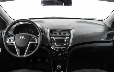 Hyundai Solaris II рестайлинг, 2015 год, 1 049 900 рублей, 8 фотография