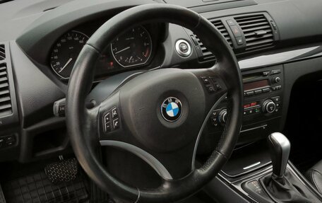 BMW 1 серия, 2008 год, 900 000 рублей, 10 фотография
