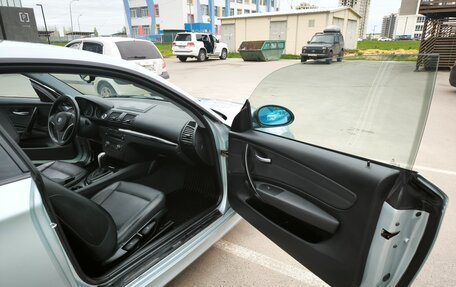 BMW 1 серия, 2008 год, 900 000 рублей, 15 фотография