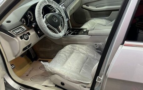Mercedes-Benz E-Класс, 2013 год, 2 000 000 рублей, 2 фотография