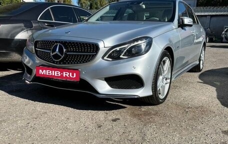 Mercedes-Benz E-Класс, 2013 год, 2 000 000 рублей, 3 фотография