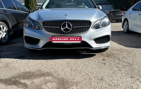 Mercedes-Benz E-Класс, 2013 год, 2 000 000 рублей, 4 фотография