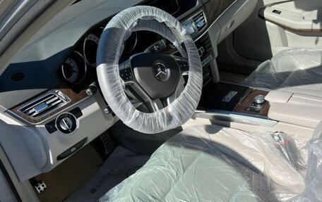 Mercedes-Benz E-Класс, 2013 год, 2 000 000 рублей, 14 фотография