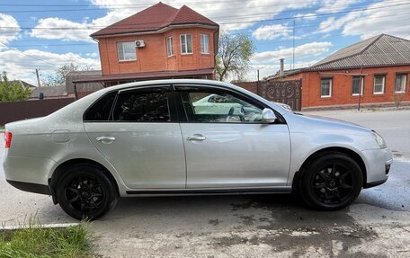 Volkswagen Jetta VI, 2009 год, 650 000 рублей, 16 фотография