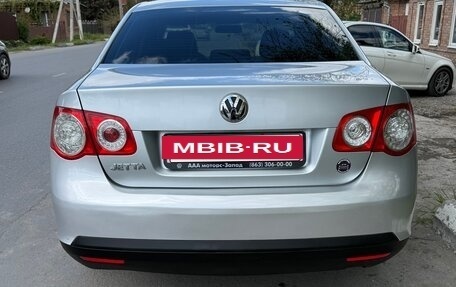 Volkswagen Jetta VI, 2009 год, 650 000 рублей, 8 фотография