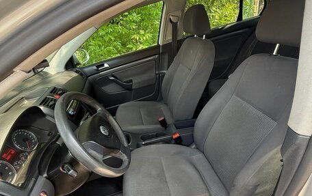Volkswagen Jetta VI, 2009 год, 650 000 рублей, 21 фотография