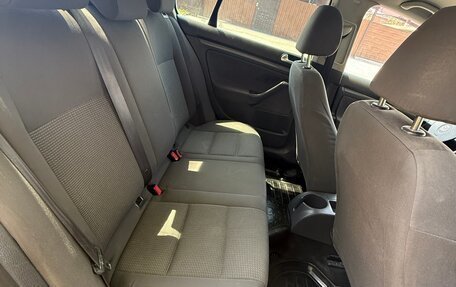 Volkswagen Jetta VI, 2009 год, 650 000 рублей, 22 фотография