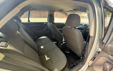 Volkswagen Jetta VI, 2009 год, 650 000 рублей, 23 фотография