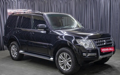 Mitsubishi Pajero IV, 2018 год, 2 990 000 рублей, 3 фотография