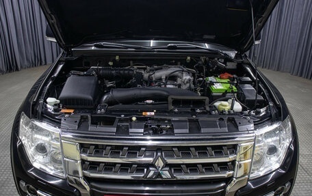 Mitsubishi Pajero IV, 2018 год, 2 990 000 рублей, 9 фотография