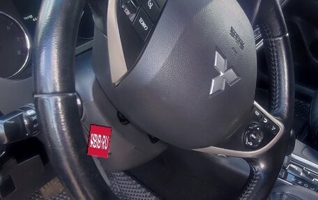 Mitsubishi Outlander III рестайлинг 3, 2014 год, 1 750 000 рублей, 16 фотография