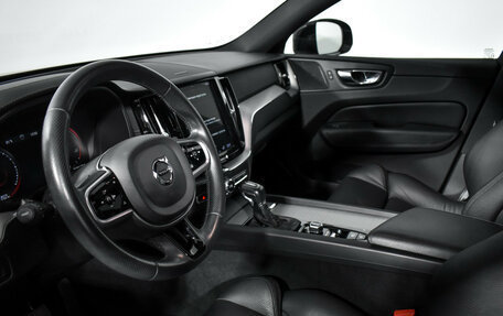 Volvo XC60 II, 2019 год, 4 300 000 рублей, 9 фотография