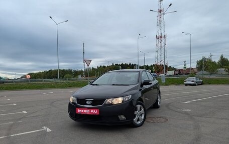 KIA Cerato III, 2010 год, 900 000 рублей, 1 фотография