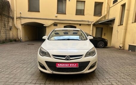 Opel Astra J, 2013 год, 830 000 рублей, 1 фотография