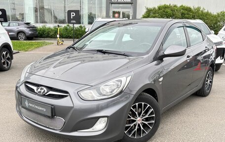 Hyundai Solaris II рестайлинг, 2013 год, 819 000 рублей, 1 фотография