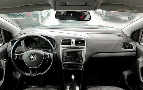 Volkswagen Polo VI (EU Market), 2017 год, 850 000 рублей, 17 фотография