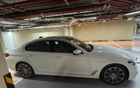 BMW 5 серия, 2020 год, 4 450 000 рублей, 3 фотография