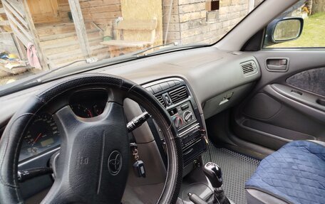 Toyota Avensis III рестайлинг, 1999 год, 330 000 рублей, 13 фотография