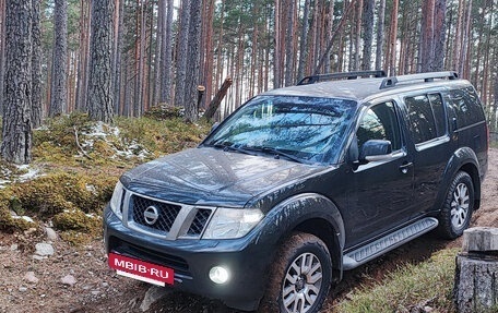 Nissan Pathfinder, 2011 год, 1 850 000 рублей, 2 фотография