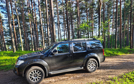 Nissan Pathfinder, 2011 год, 1 850 000 рублей, 14 фотография