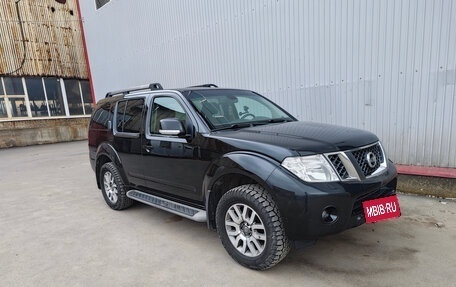 Nissan Pathfinder, 2011 год, 1 850 000 рублей, 16 фотография