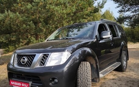 Nissan Pathfinder, 2011 год, 1 850 000 рублей, 35 фотография