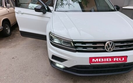 Volkswagen Tiguan II, 2019 год, 2 200 000 рублей, 9 фотография