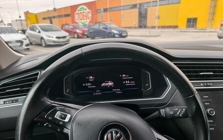 Volkswagen Tiguan II, 2019 год, 2 200 000 рублей, 5 фотография