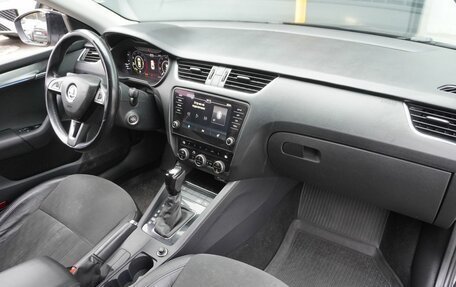 Skoda Octavia, 2018 год, 1 663 000 рублей, 9 фотография