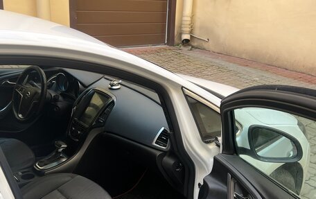 Opel Astra J, 2013 год, 830 000 рублей, 7 фотография