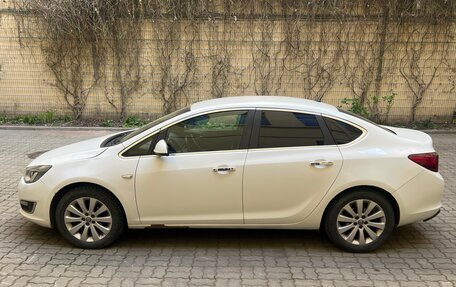 Opel Astra J, 2013 год, 830 000 рублей, 4 фотография