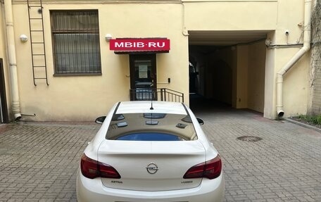 Opel Astra J, 2013 год, 830 000 рублей, 3 фотография