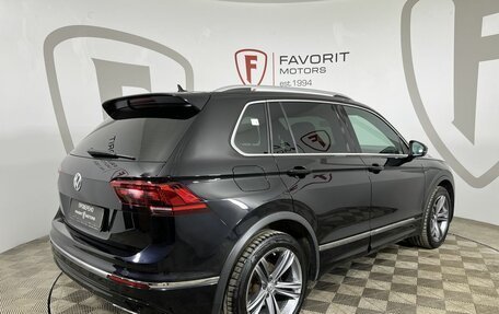 Volkswagen Tiguan II, 2019 год, 2 799 000 рублей, 6 фотография