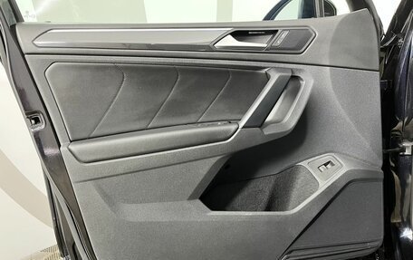 Volkswagen Tiguan II, 2019 год, 2 799 000 рублей, 8 фотография